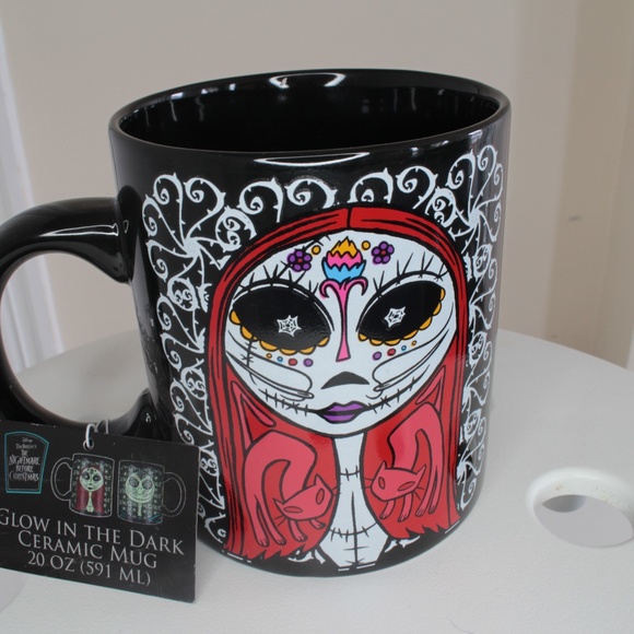 NWT Disney Tim Burton's Nightmare Before Christmas Glow‎ in the Dark Ceramic Mug - Picture 1 of 3